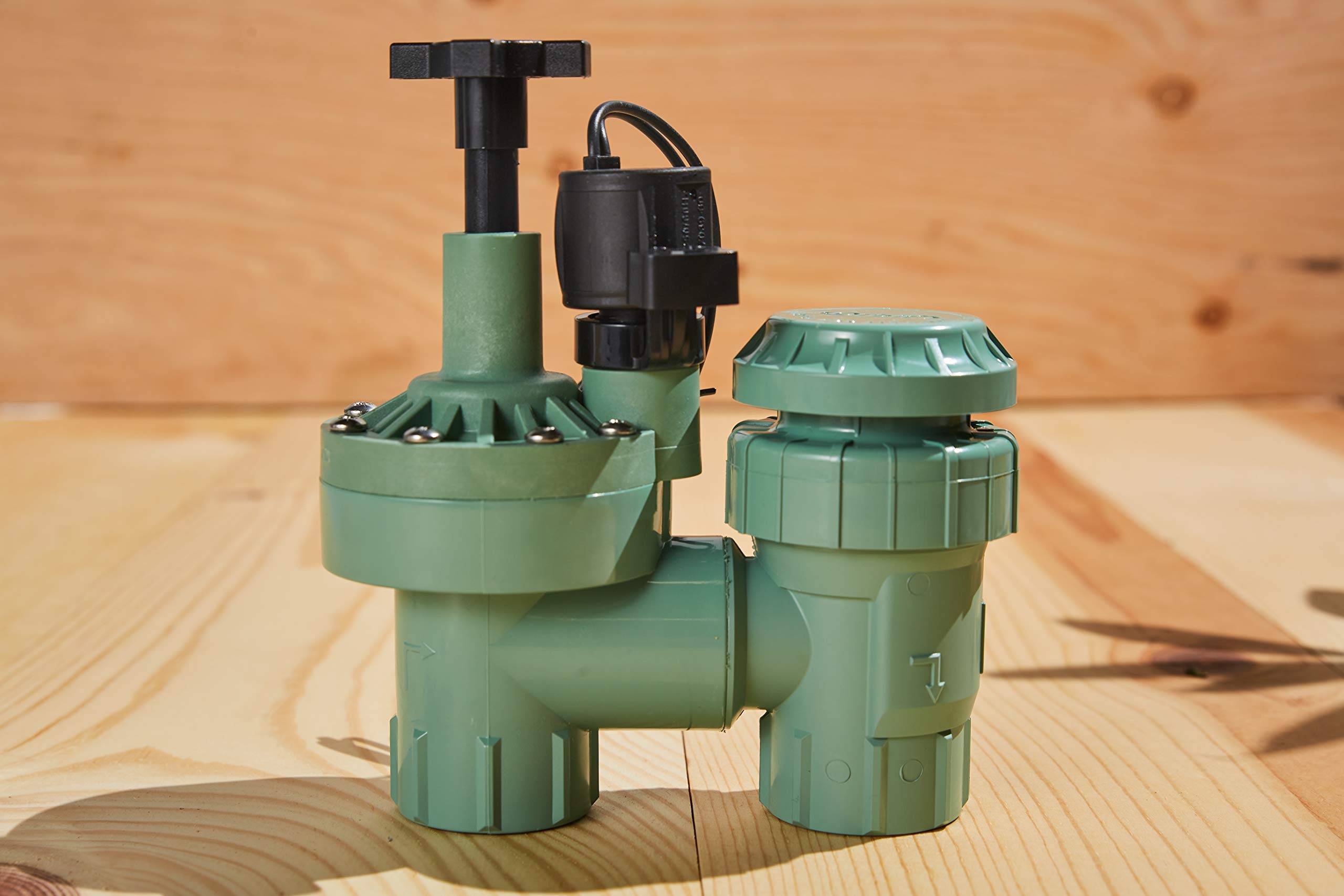 Orbit 57624 internal scrubber filter keeping irrigation lines clog-free