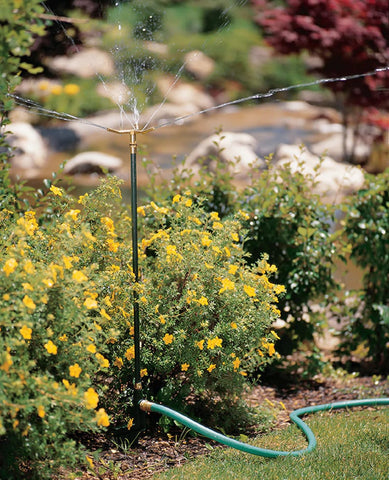 Orbit 58288 swivel connection simplifies hose attachment and setup.