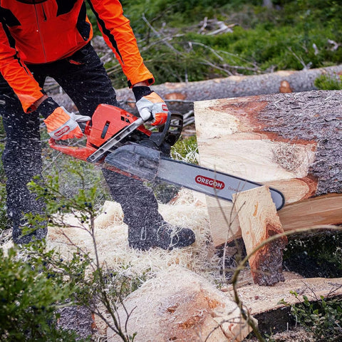 Oregon semi-chisel cutting edge offers easy sharpening and efficient cuts