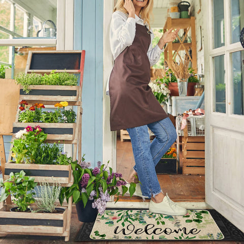 ORTIGIA weather-resistant mat suited for outdoor doors and indoor foyers.