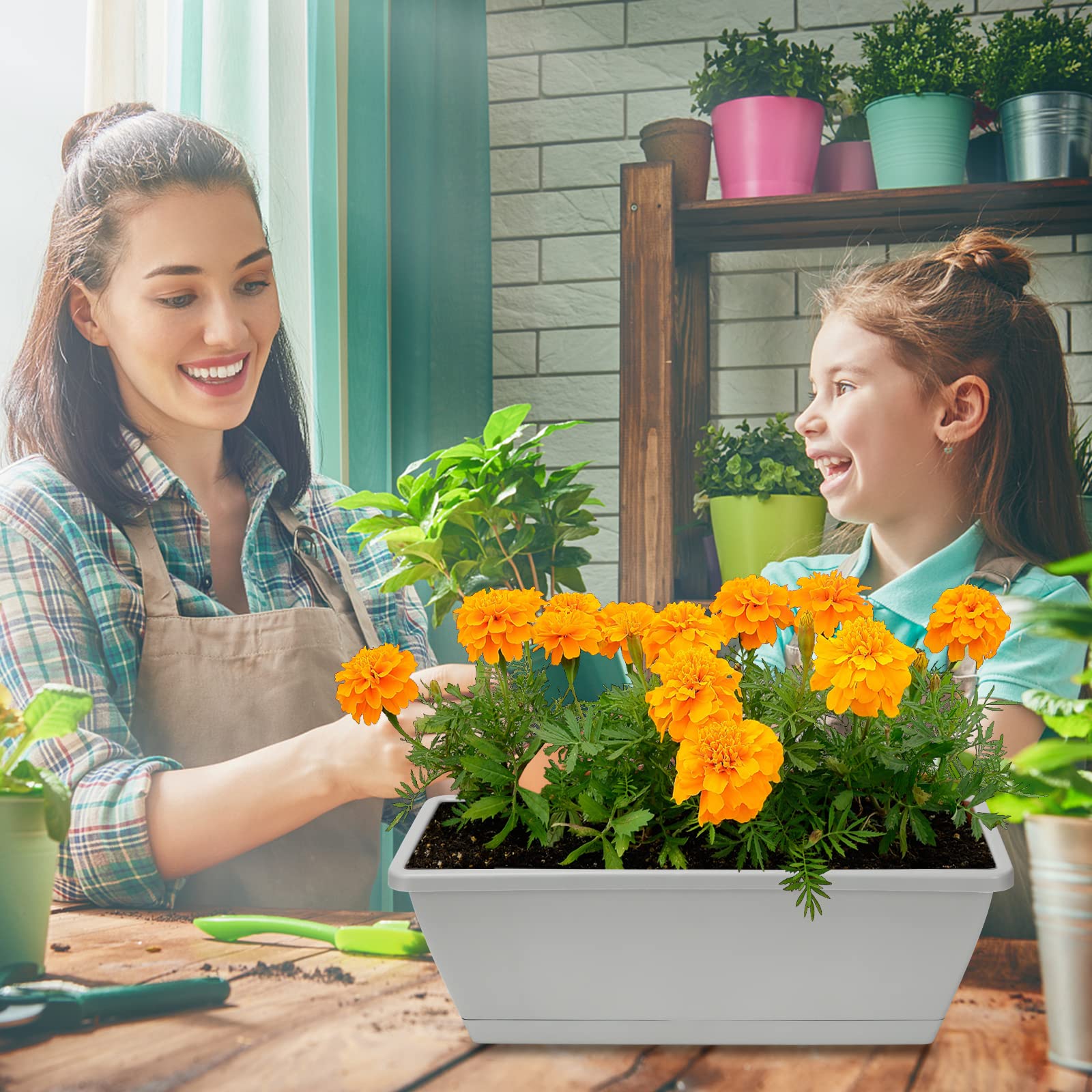 OSMOFUZE Window Box Planter six-pack material close-up conveys durable, easy-to-clean plastic.