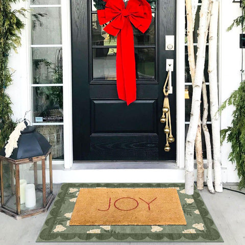 Othilic scalloped edge adds vintage charm to your entry