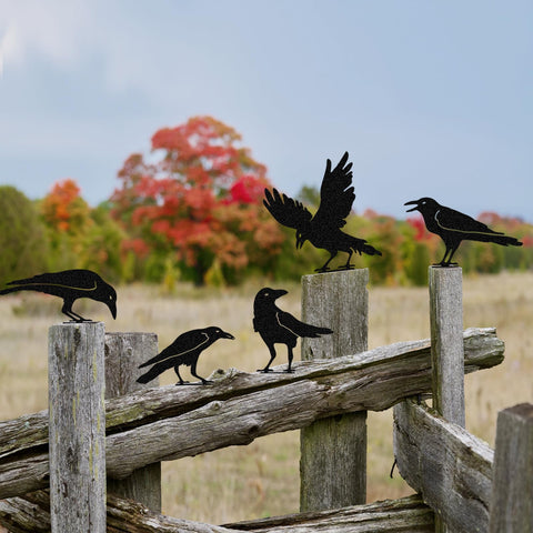 OULYDEKO Raven Decor Gothic yard art complements rustic garden styles.