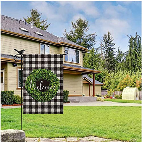 OuMuaMua easy-care flag is machine washable and durable
