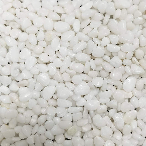 Oupeng white pebbles for garden decor create a clean border.
