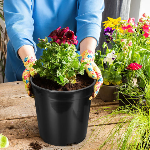 OUPSAUI 5 gallon pot in garden setup demonstrating versatility