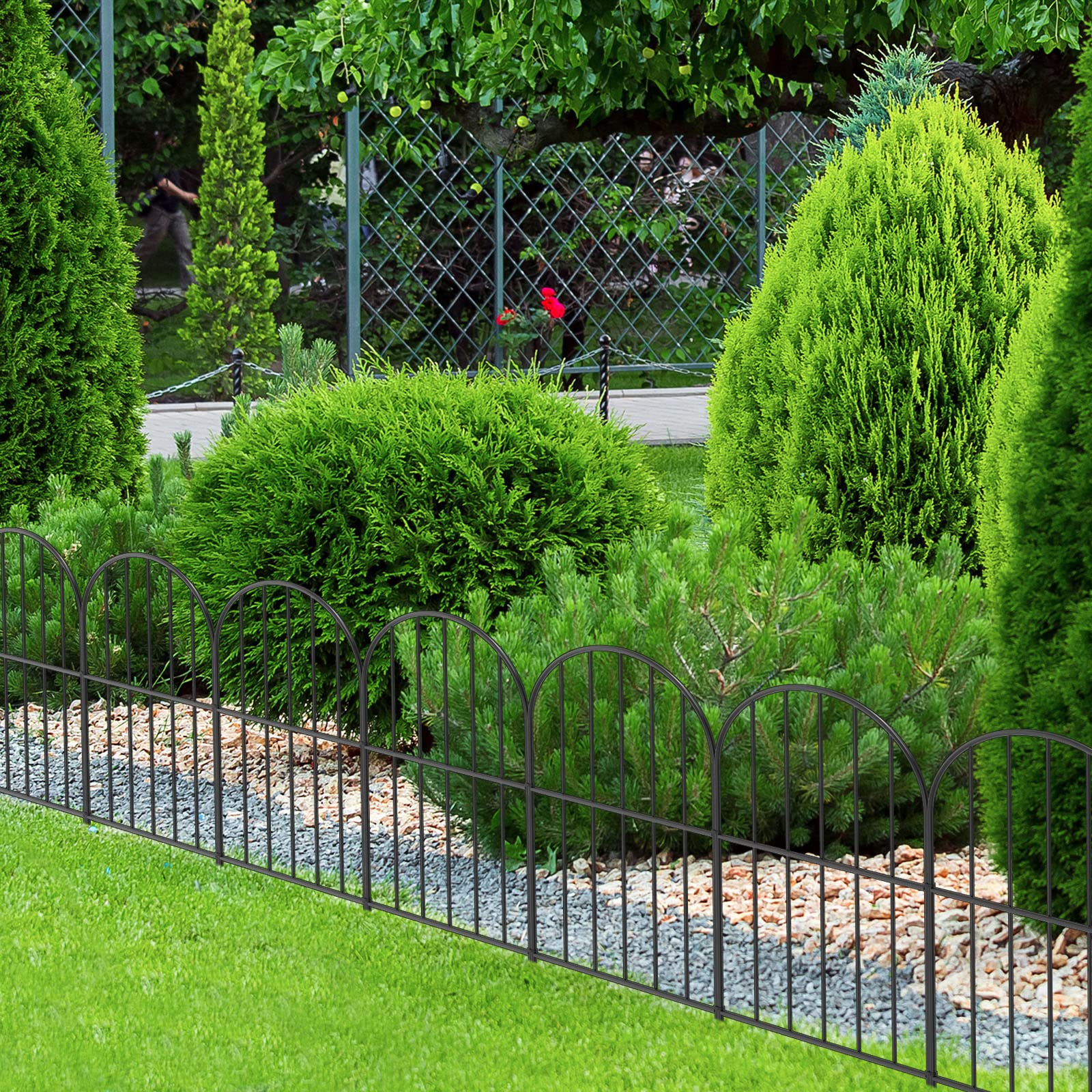 OUSHENG ten-panel fence spans ten feet for flexible layouts.