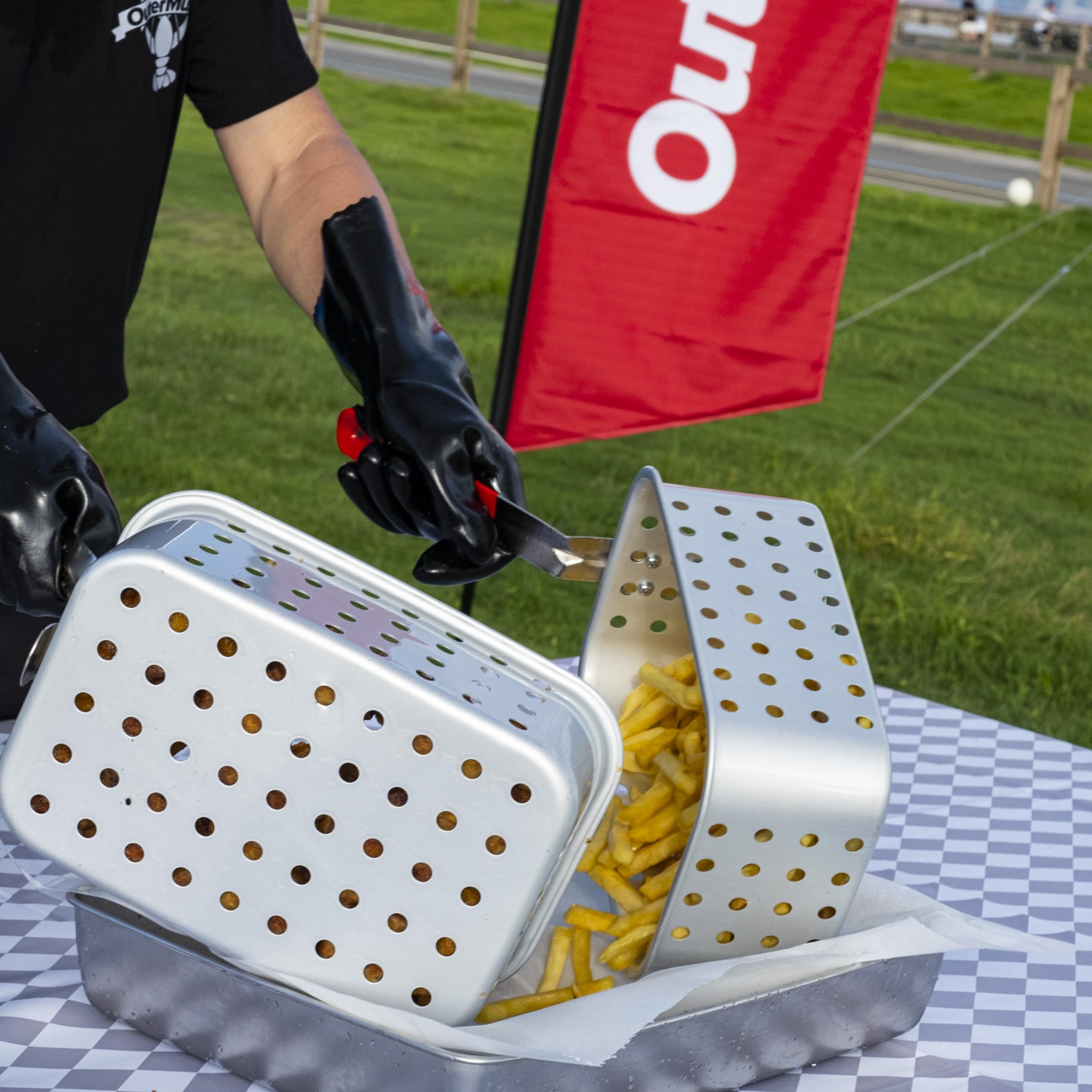 OuterMust cast-iron stove head delivers steady heat for crispy results