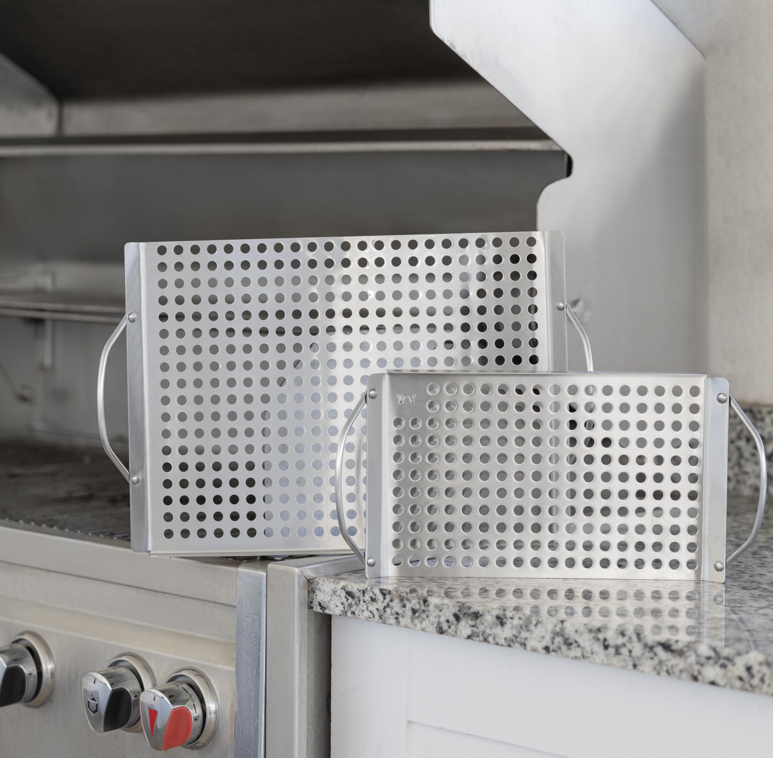 Outset dishwasher-safe top rack for quick cleanup
