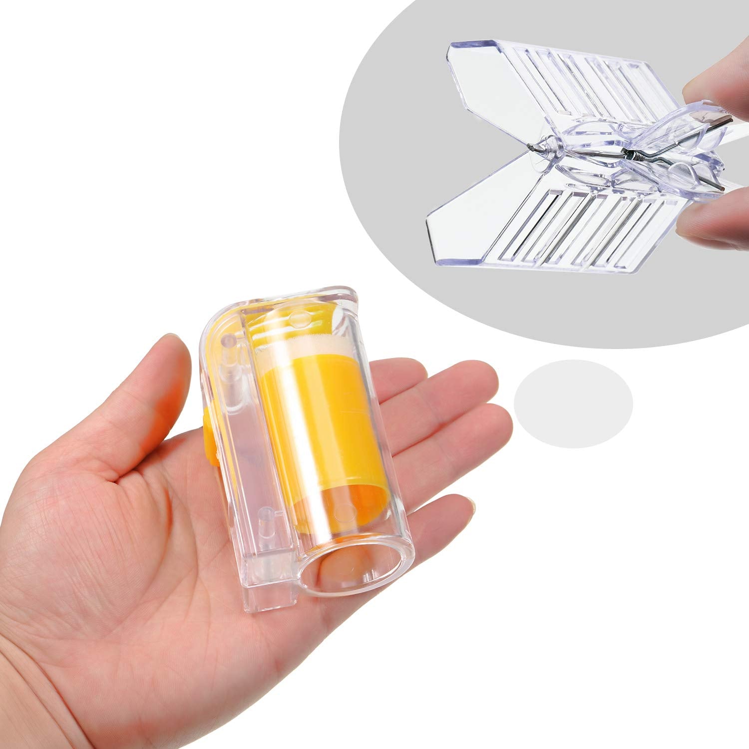 Outus one-hand clip operation simplifies handling during beekeeping tasks.
