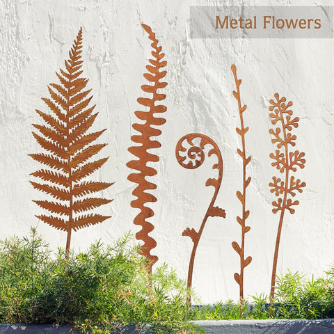 OUUJUOZ garden-stakes flower-bed-decor accents borders with vintage rust finish.