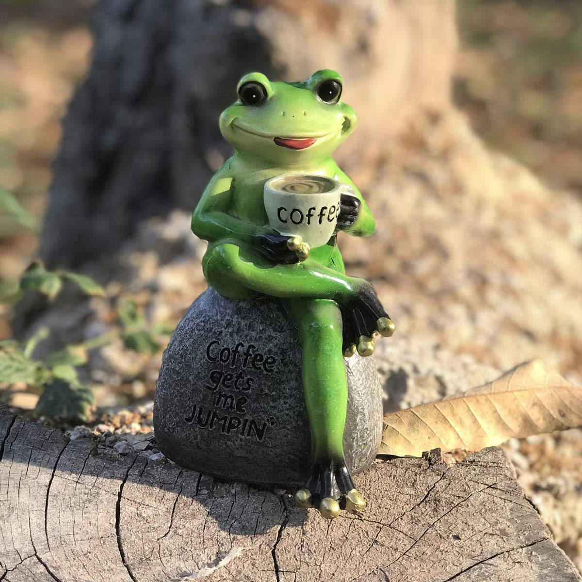 OwMell coffee-loving frog statue enhances patio vibe