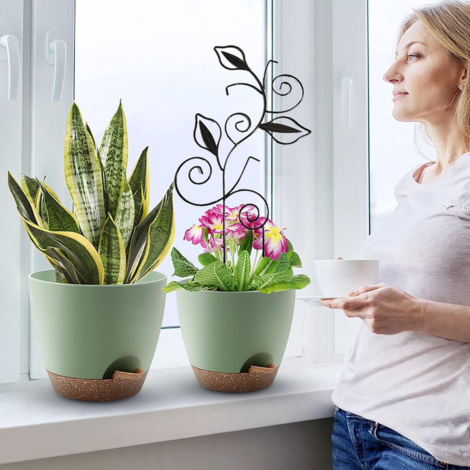 Paalee indoor-outdoor garden trellis adds decorative support
