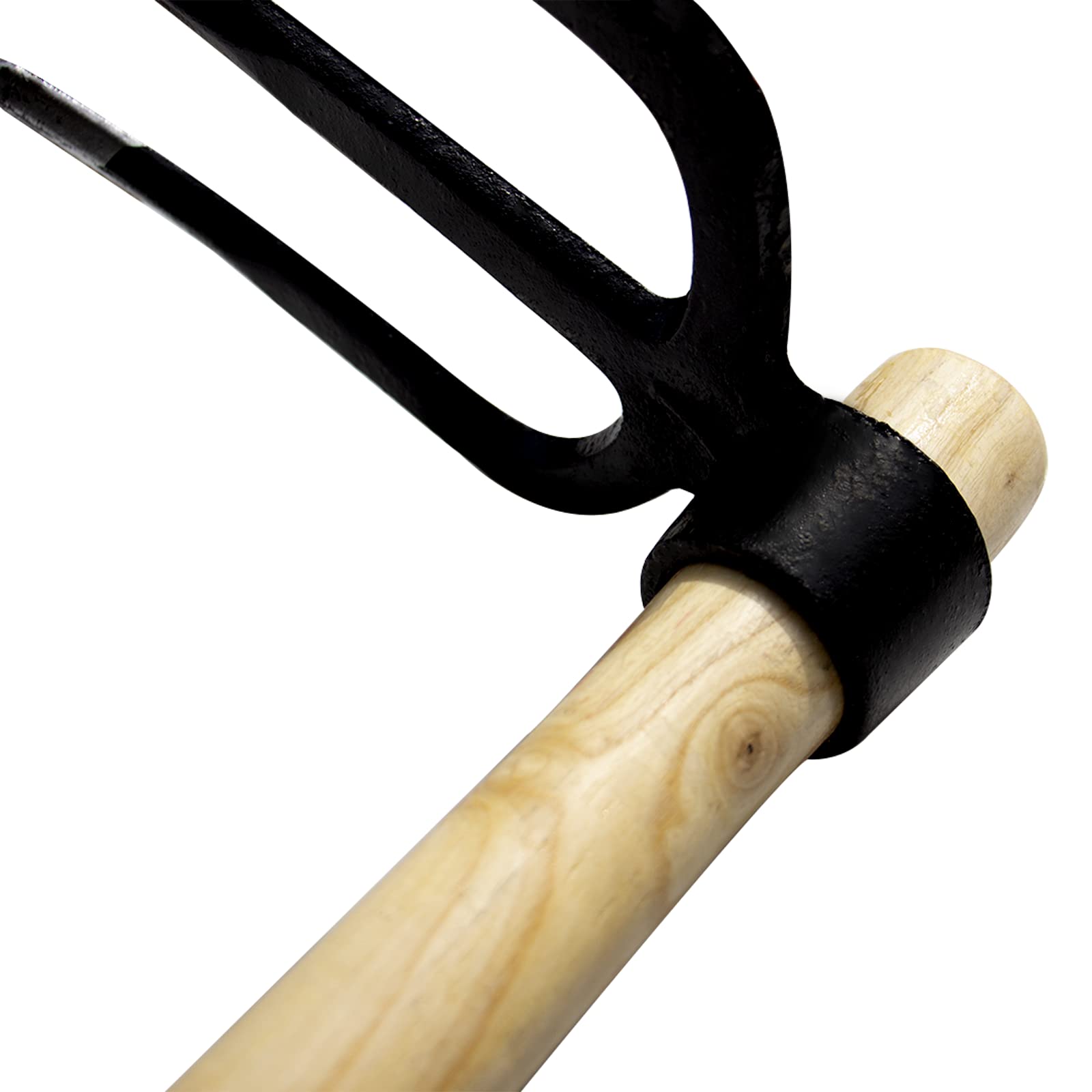 Paiaojia durable handle with protective paint for long-lasting garden work.