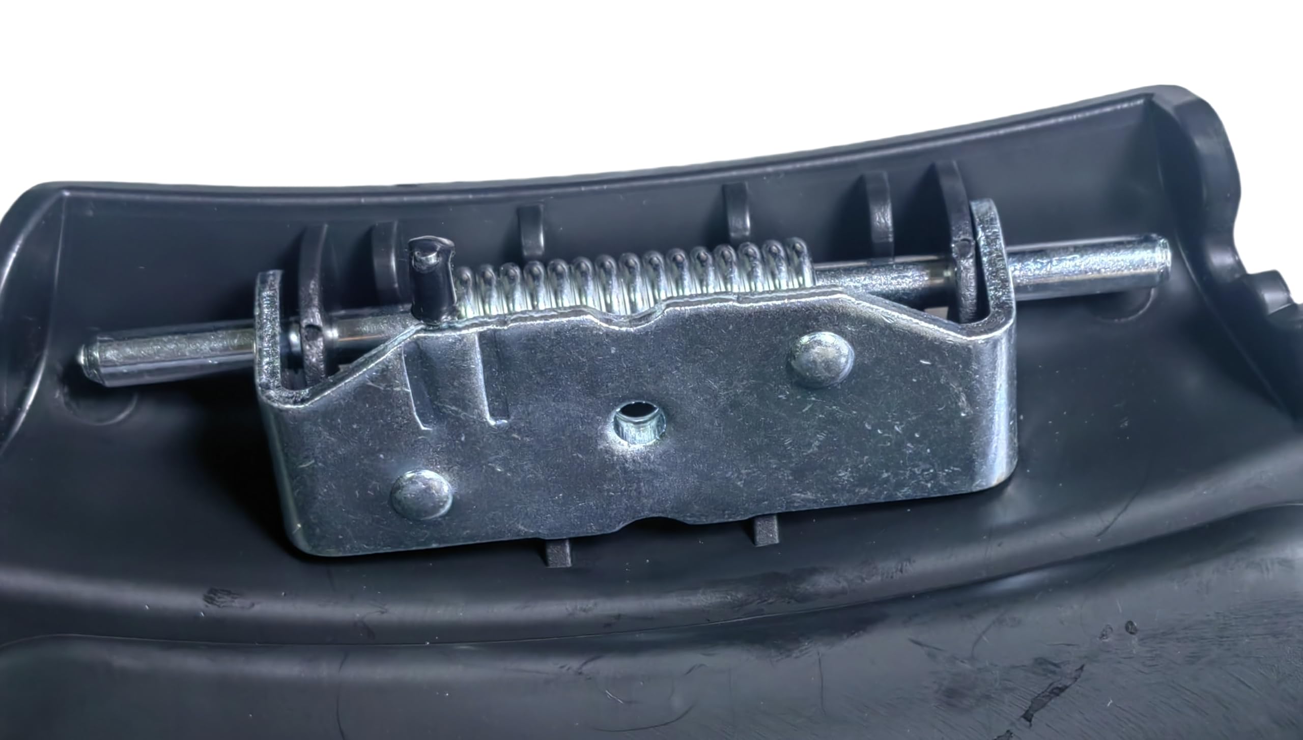 Palart hinged mulch plug fits Troy-Bilt TB110 family for easy replacements