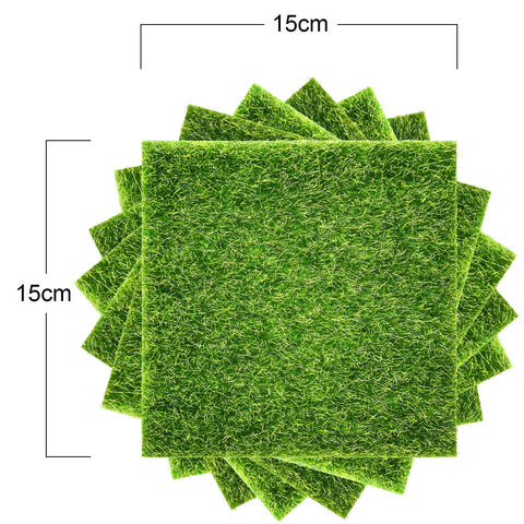 Pangda diorama grass green, ideal for tiny gardens and terrariums.