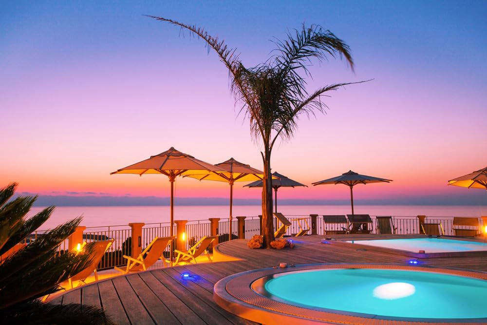 Party Pool Blue Lagoon disperses quickly within 30–60 minutes for rapid color.