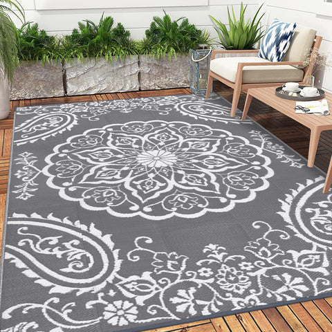 Pauwer versatile mat for patio, beach, and picnic.