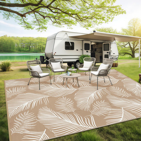 Pauwer easy-clean rug resists stains and cleans with hose or wipe.