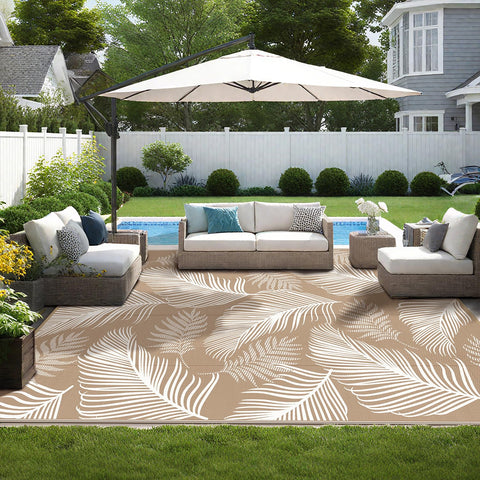 Pauwer lightweight outdoor rug with carrying bag for easy portability.