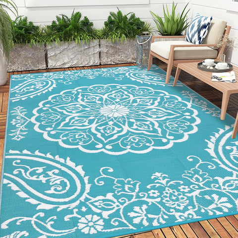 Pauwer UV-coated colors stay vibrant on decks and patios