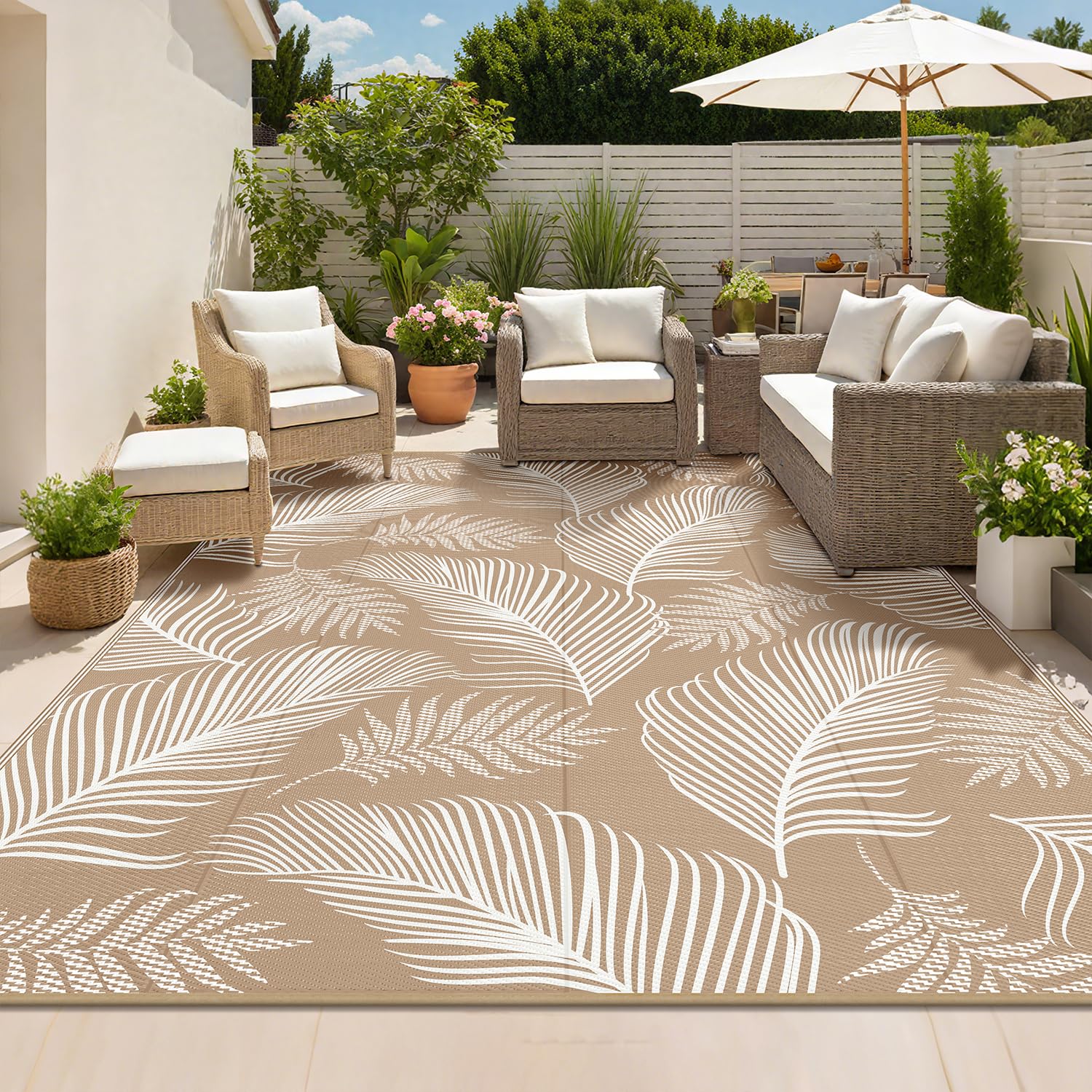 Pauwer versatile outdoor mat suitable for patio, RV, camping.