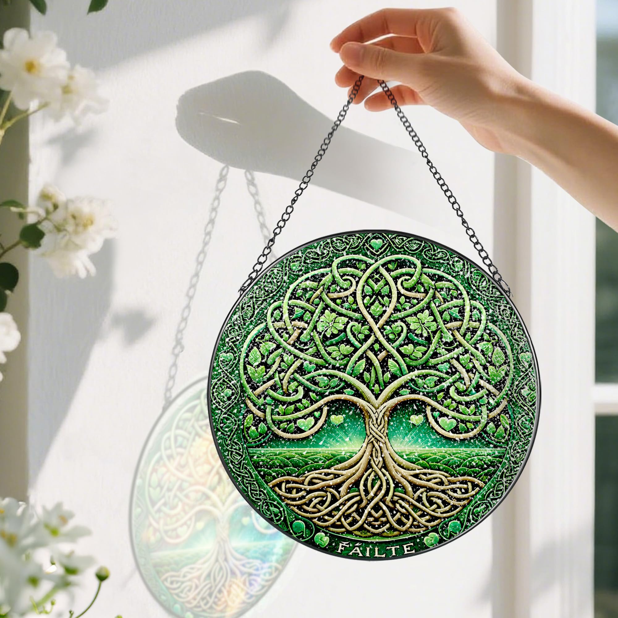 Pauyadu diamond glass frame suncatcher, durable metal chain for display