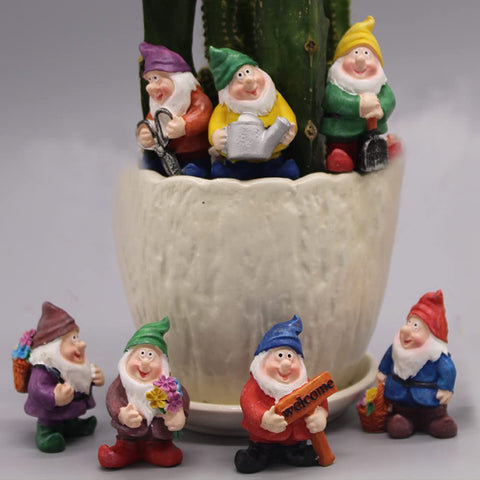 PEATOP gift-ready gnome set suitable for all ages