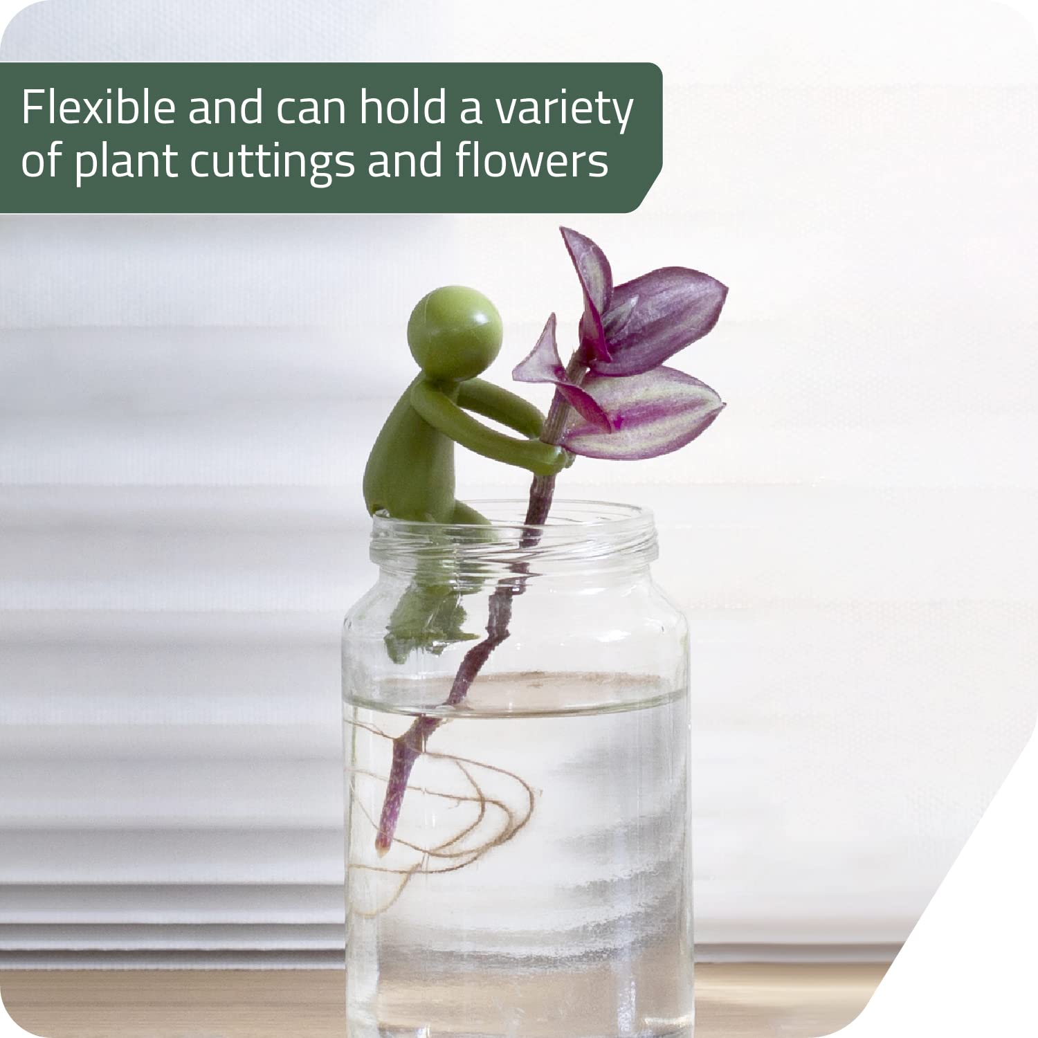 Leafriend stems stay secure on bouquets, enabling easy arrangement and lasting beauty.