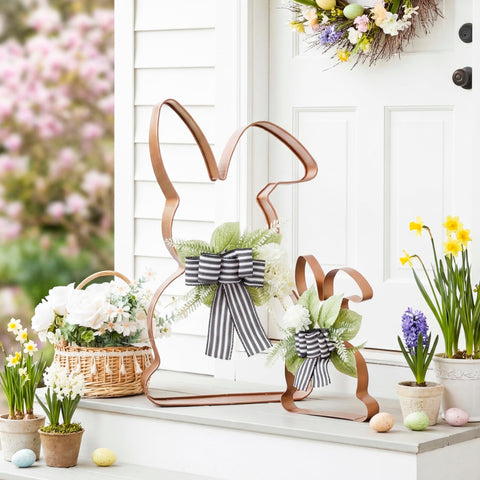 Pelopy gold Easter bunny decor in two sizes for garden display and festive ambiance.