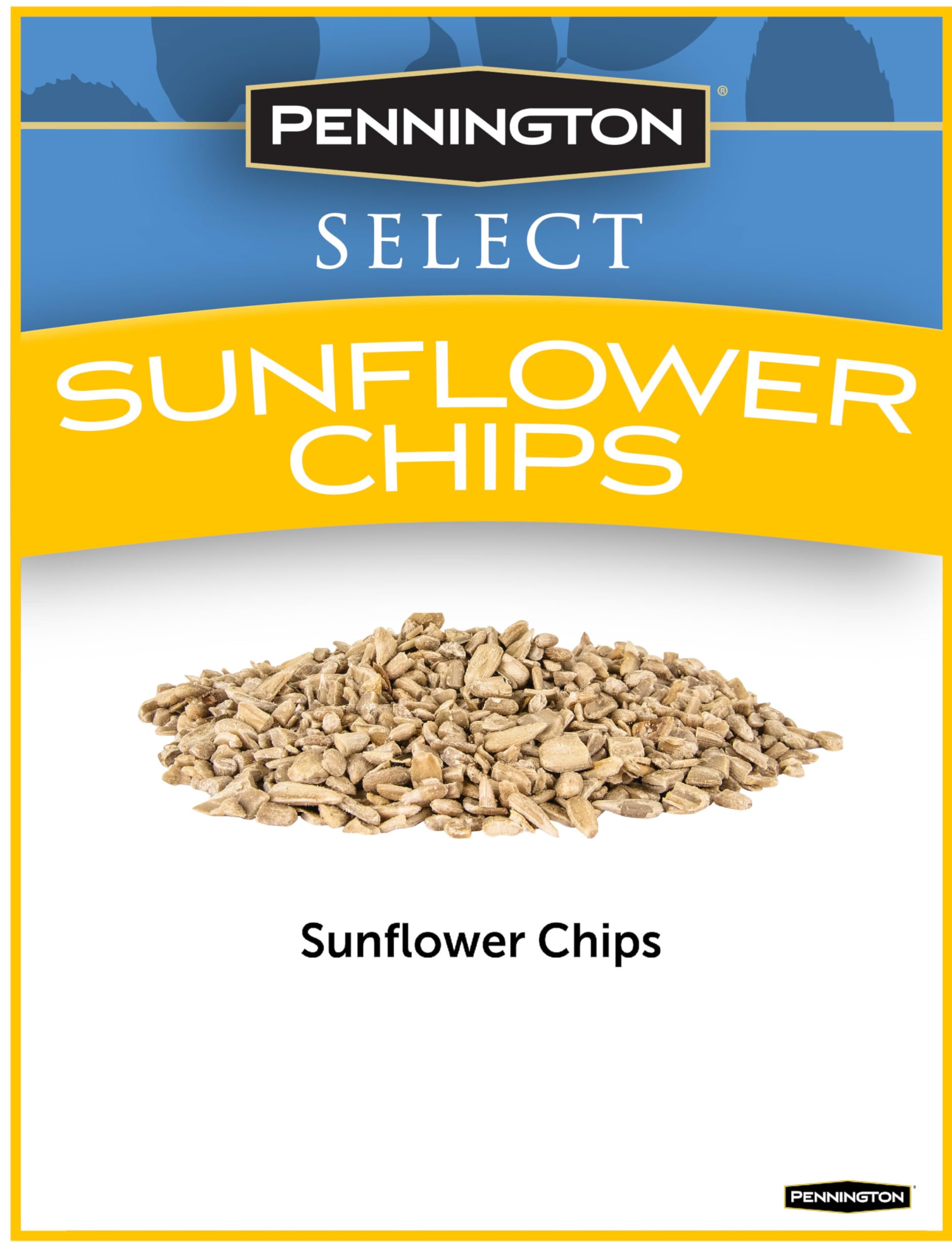 Birds feeding on Pennington Select Sunflower Chips at a feeder