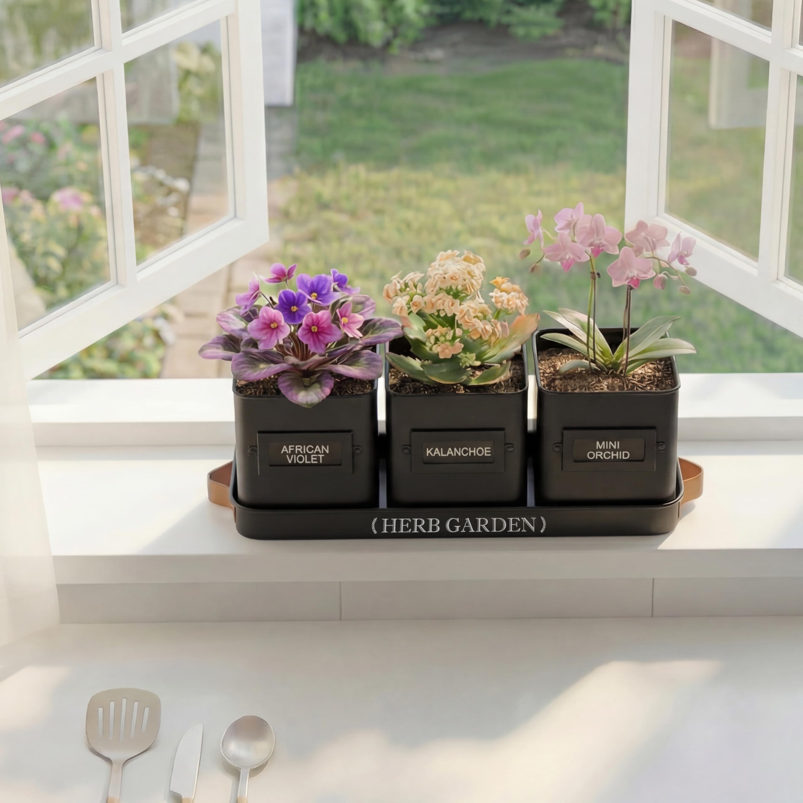 PERFNIQUE tray handle eases moving the planter to sunlit spots