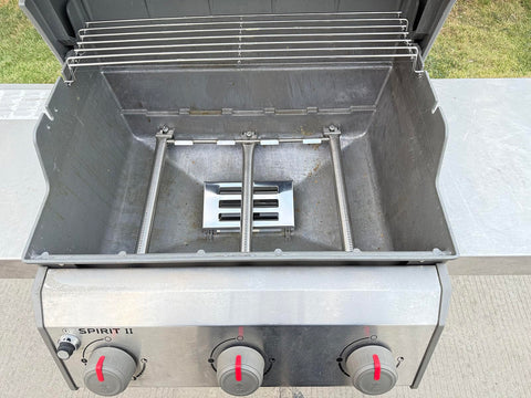 PETKAO Spirit II 3-burner kit ready for installation.