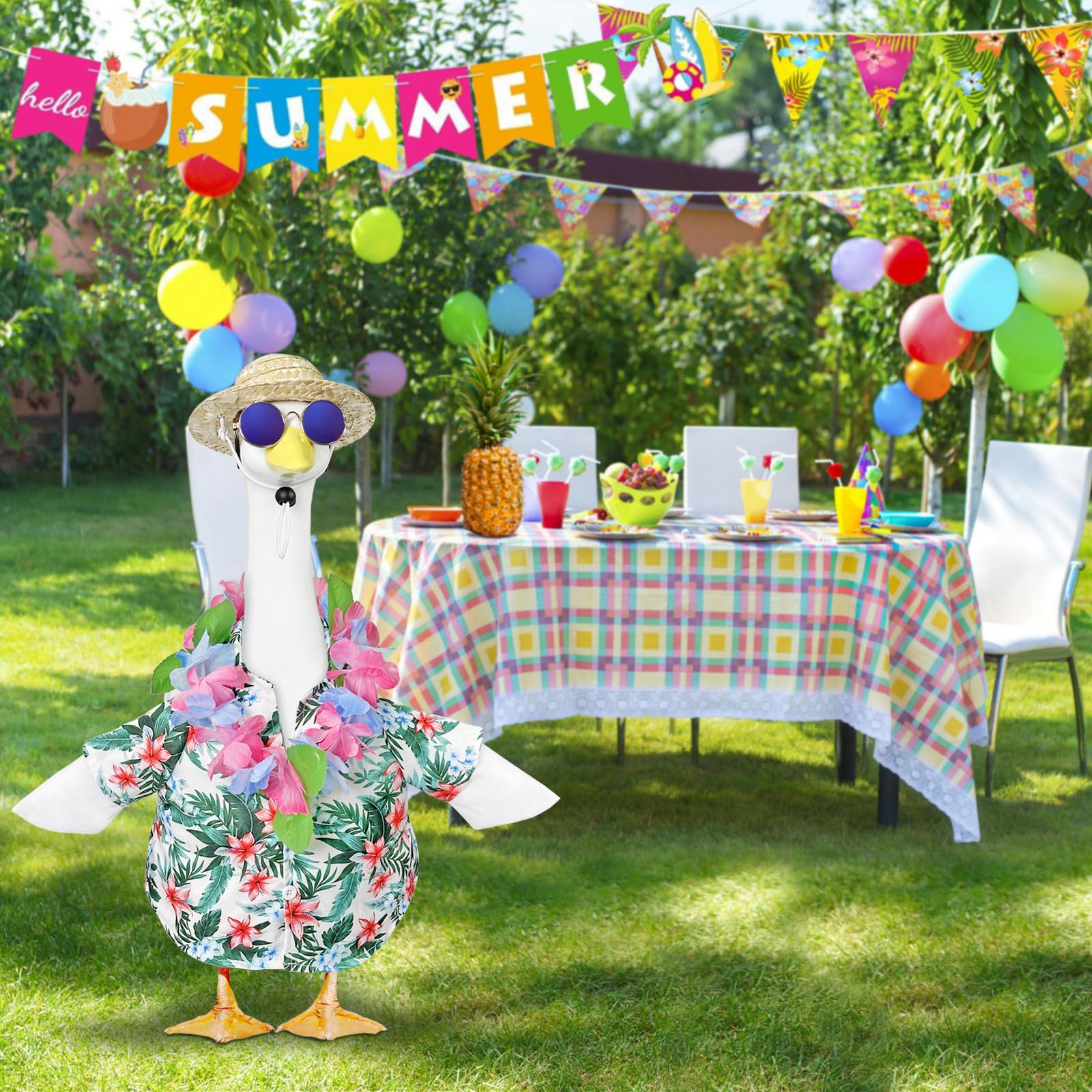 Pextian Hawaiian Porch Goose Glasses add playful detail for gatherings and photos.
