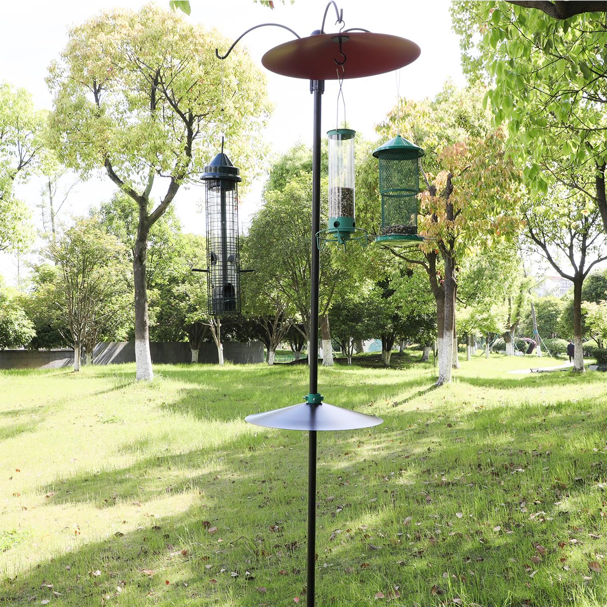 PFNRTH Weather-resistant design endures rain and snow while safeguarding feeders.