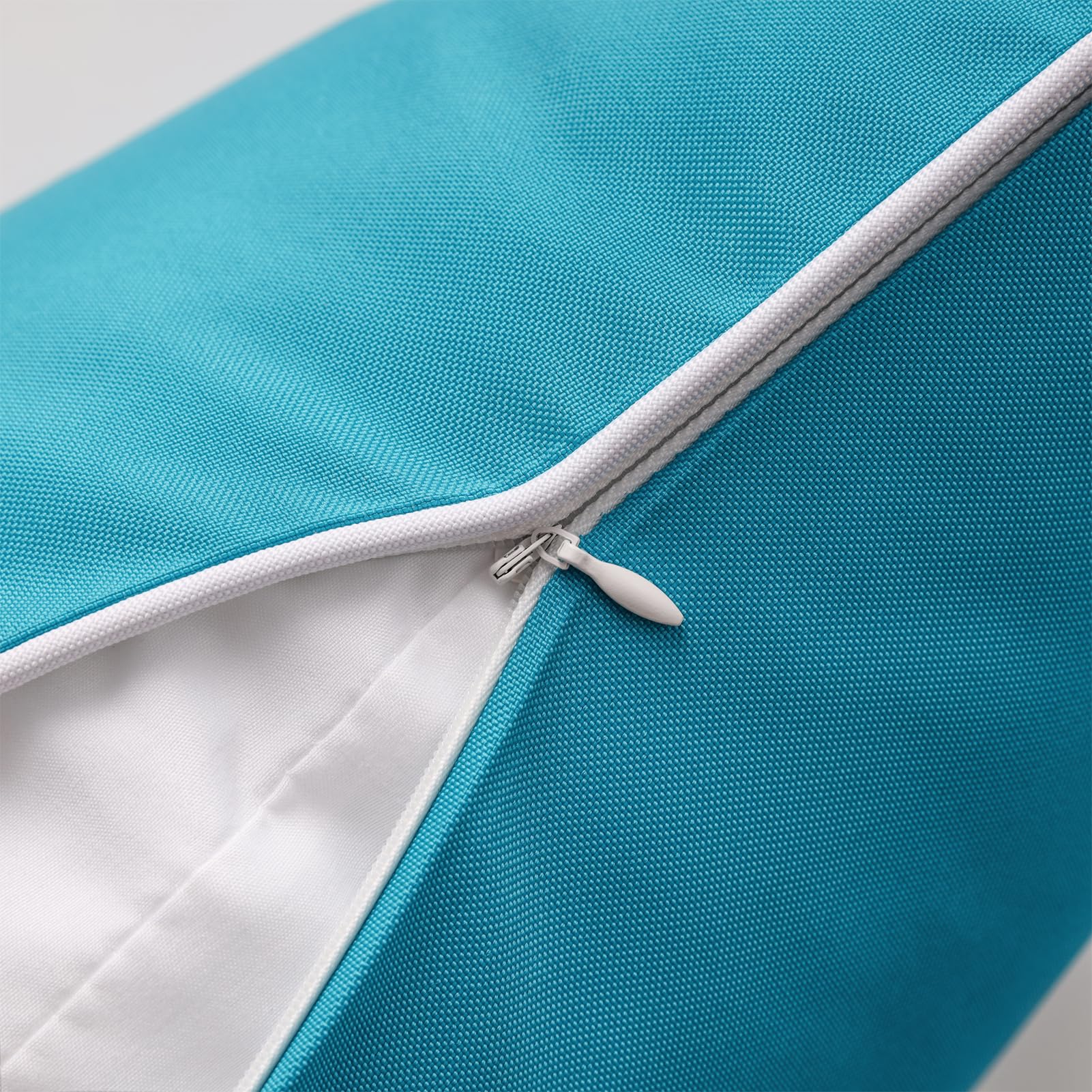 Phantoscope pillow cover with hidden zipper for quick insert and seamless appearance.