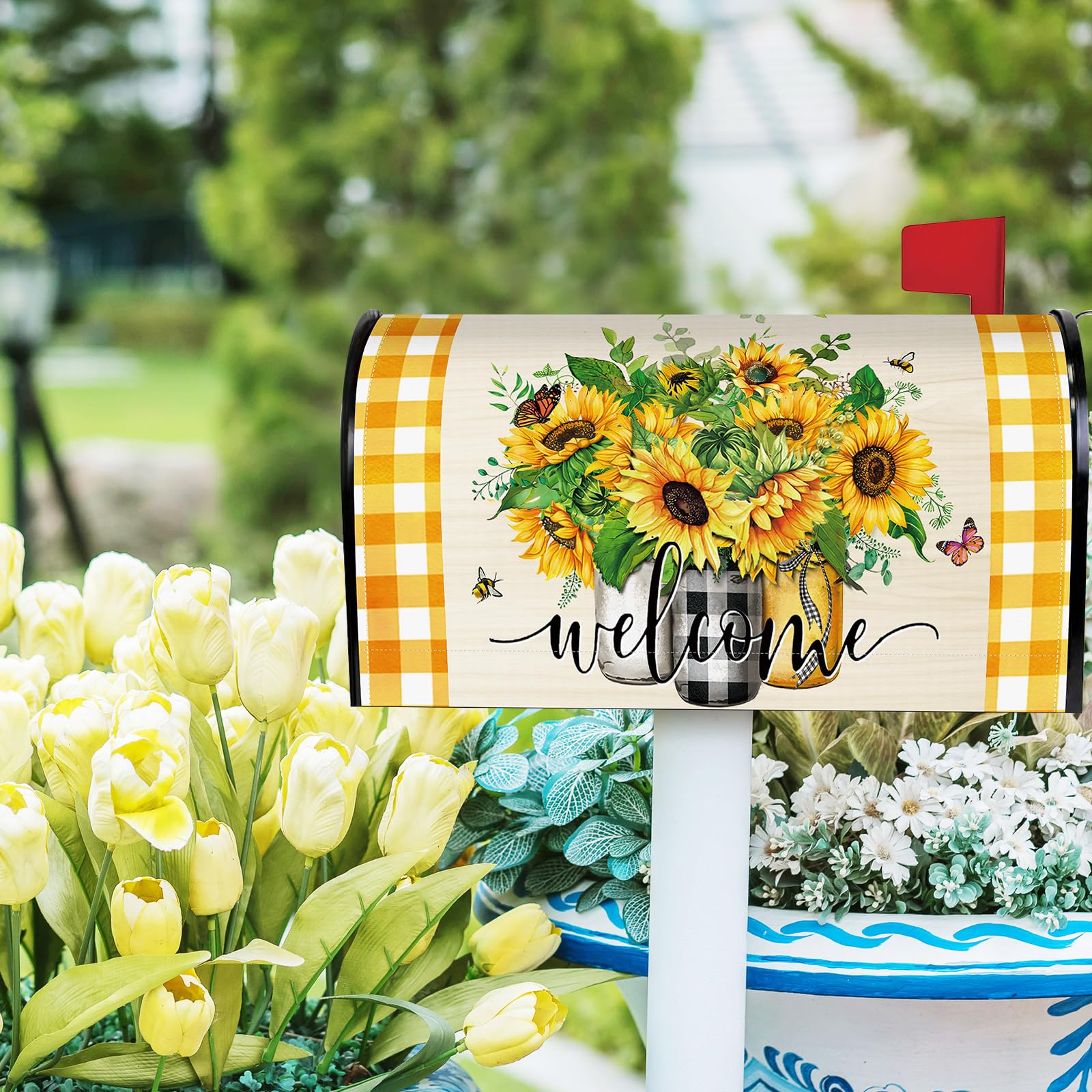 Pickmesh spring floral post cover protects against stains and rust.