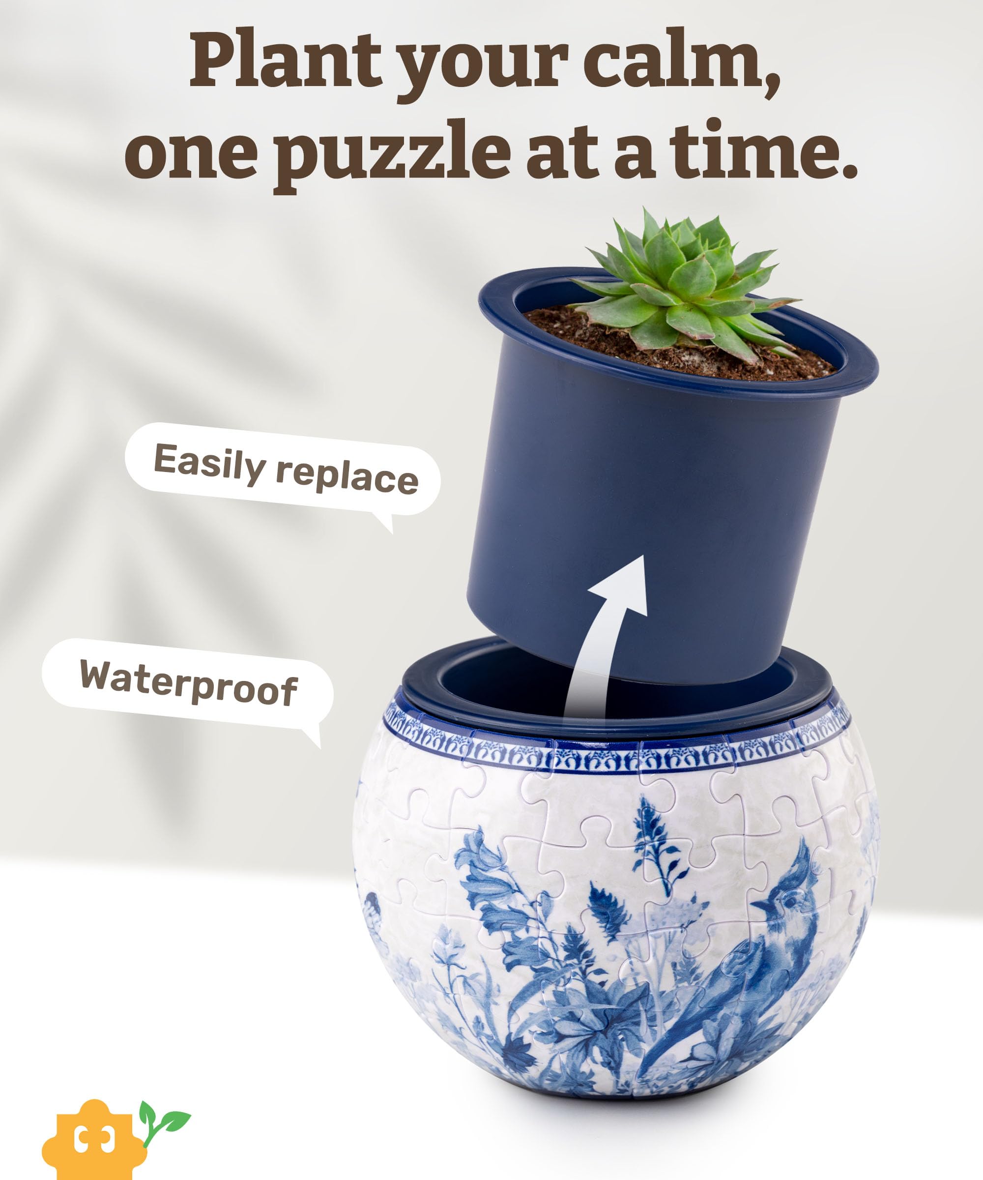 PieceRelax drip tray and sealed cup emphasize easy watering and storage