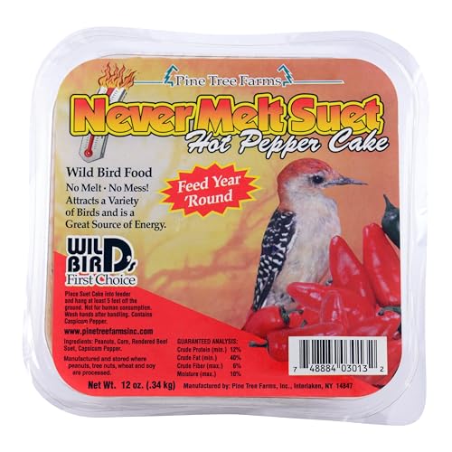 Close-up ingredients show seeds, peanuts, and pepper in Pine Tree Farms Never Melt Suet