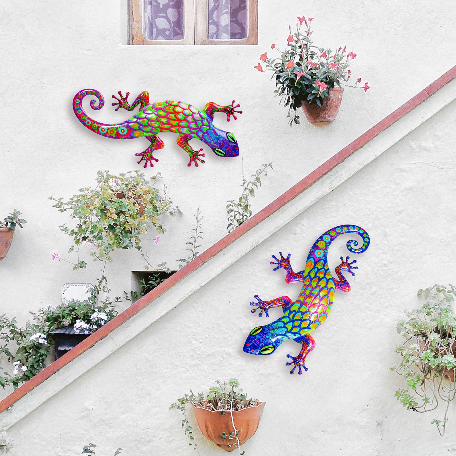 Pipilily gecko wall art 2-pack offers versatile display for any space.