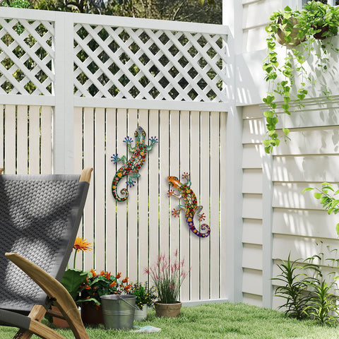 Pipilily gecko wall art 2-pack shown in bedroom for charming nature-inspired accent.