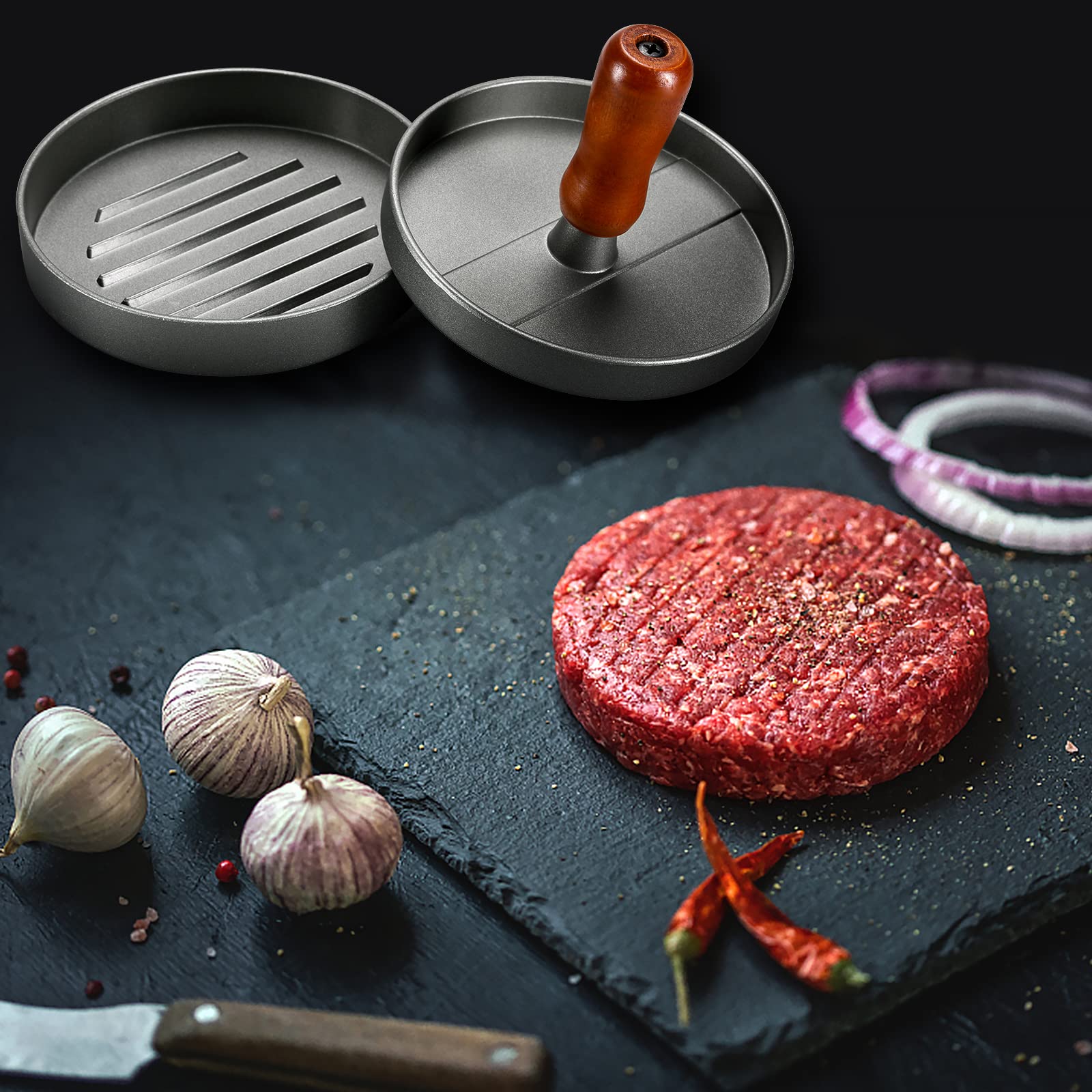 PIQUEBAR easy-clean patty press simplifies cleanup after grilling.
