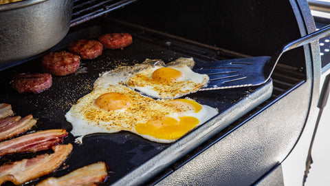 Pit Boss griddle ergonomic handles improve transport from grill to table