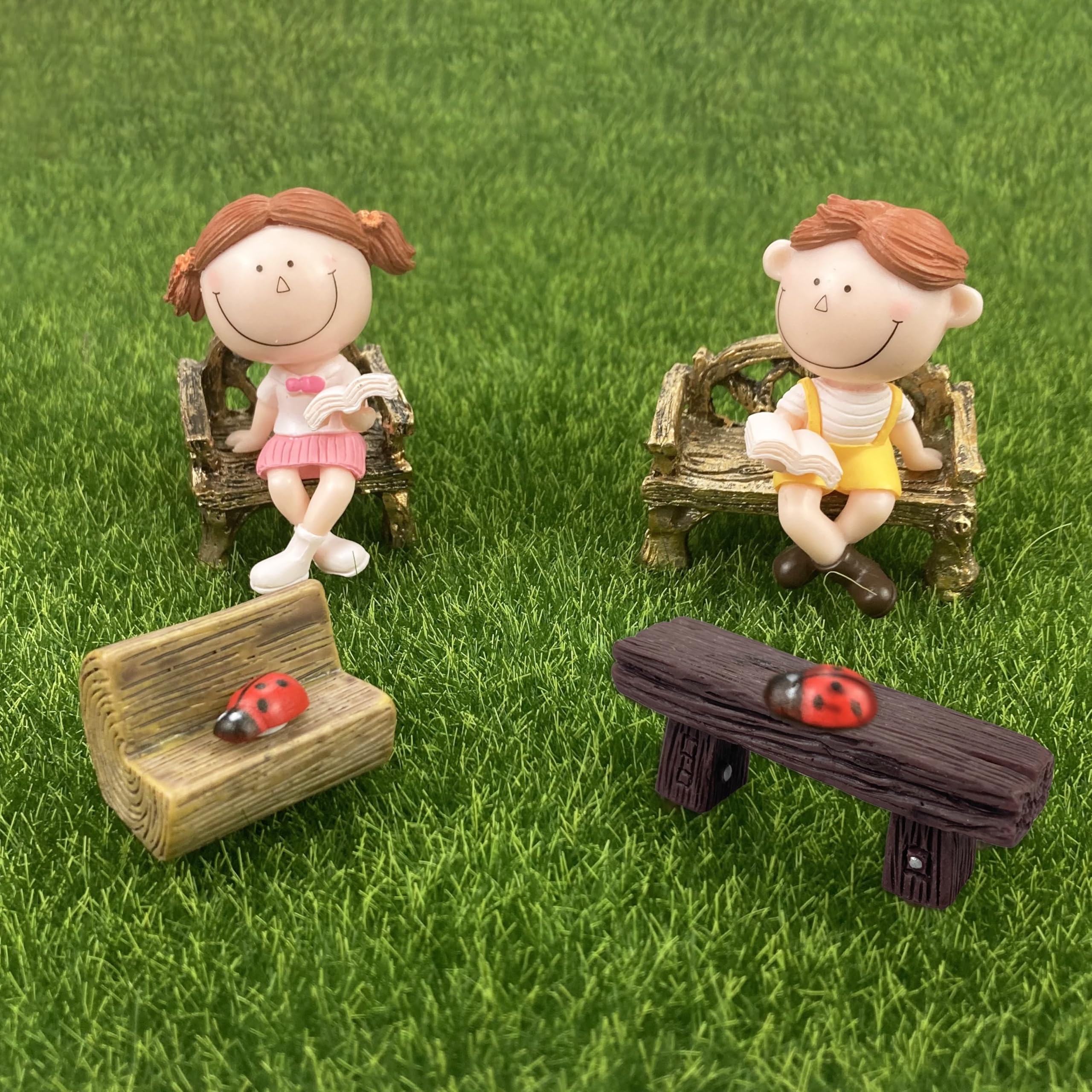 PIVNASY resin pieces resist fading to keep tiny scenes vibrant.