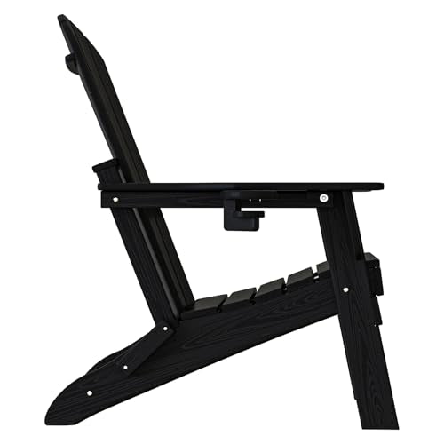 Plawdlik chair in backyard setting, ideal for relaxed outdoor moments.