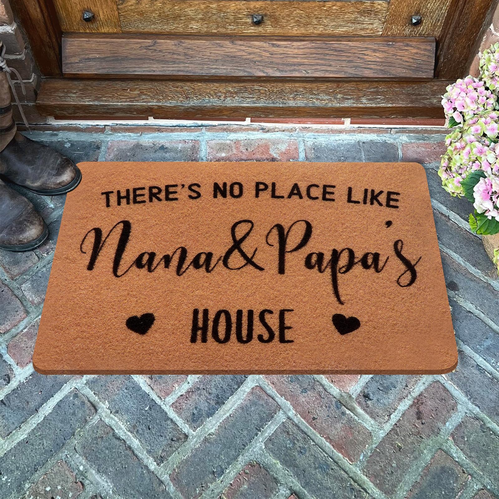 PLUJOYS outdoor doormat with UV protection resists fading.