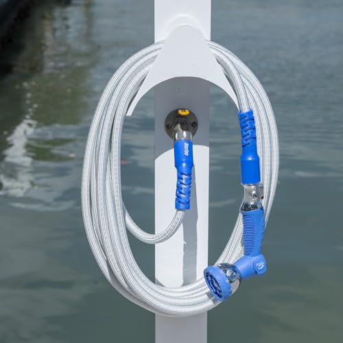 Pocket Hose 10-pattern sprayer offers versatile cleaning options.