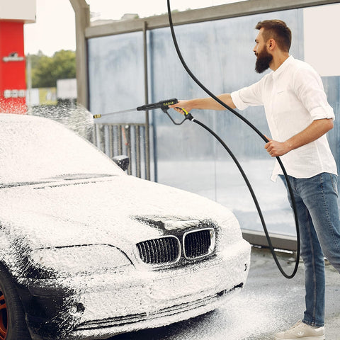 POHIR 360-degree swivel gun minimizes hose twisting during cleaning