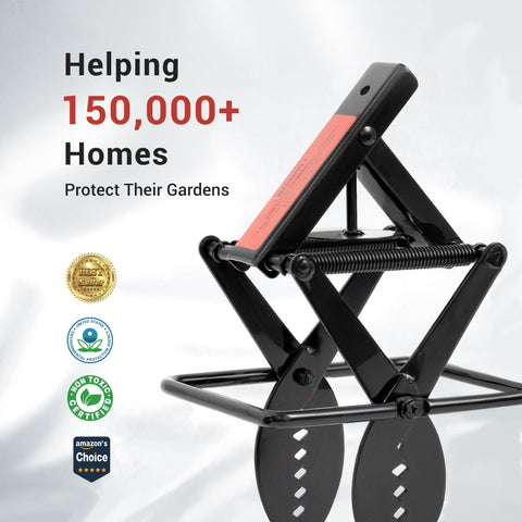 POlAFLEX mole trap, durable black construction withstands tough soil conditions.