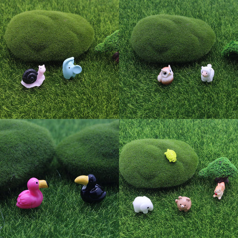 POMKON mini resin animals—snakes and frogs—great for interactive plant displays.